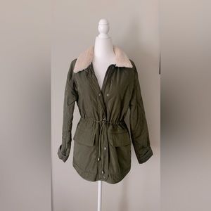 Gently worn Thread & Supply quilted olive jacket, ivory sherpa collar Size S